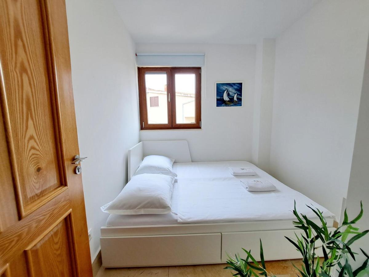Apartment Carica Slatine Eksteriør bilde